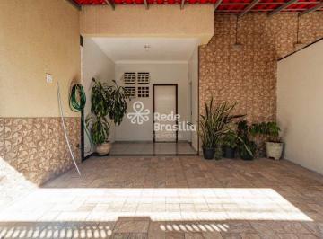 Casa · 126m² · 4 Quartos · 1 Vaga · TH33145 - Quadra 403, Recanto das Emas - Excelente casa com 04 Quartos, 126m². Agende sua visita!