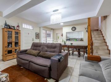 19-Assis Chateaubreand 226.jpg · Casa, 5 dormitórios, 240 m², em São Sebastião
