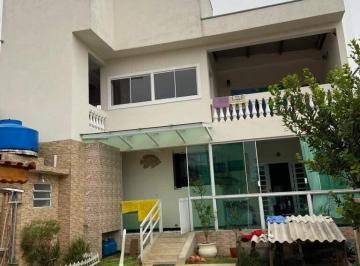 Casa · 5 Quartos · 4 Vagas · Luxo e Conforto no Jardim Independência: O Lar dos Seus Sonhos Espera por Você!
