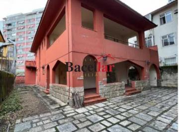 Casa · 401m² · 3 Quartos · 6 Vagas · Casa de rua : Duplex / Residencial / Laranjeiras