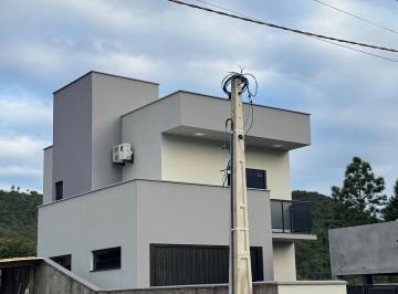 Casa · 106m² · 2 Quartos · 2 Vagas · Casa nova á venda em Governador Celso Ramos/SC