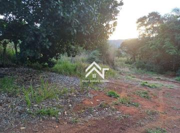 eb52814f92427ae21c78acebdfb7e9d82aaf7003 · Terreno a venda no Bairro Chácaras Fernão Dias em Atibaia