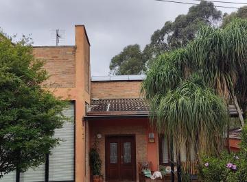 Casa · 537m² · 5 Quartos · 3 Vagas · Apartamento à venda em Granja Viana II com 537 m², 5 quartos, 3 vagas
