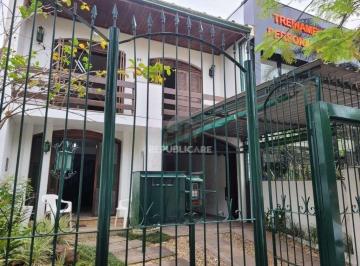 Casa · 400m² · 5 Quartos · 3 Vagas · Casa à venda - em Petrópolis