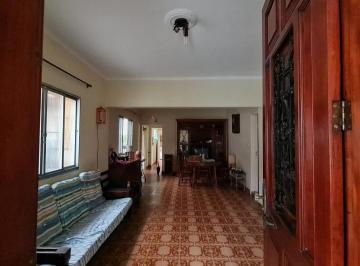 Casa · 239m² · 4 Quartos · 6 Vagas · Apartamento à venda em Osvaldo Cruz com 239 m², 4 quartos, 6 vagas