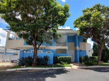 Casa · 355m² · 3 Quartos · 2 Vagas · Condomínio com 3 quartos à venda em Parque Do Varvito - SP