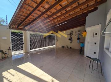 Foto 01 · Elegante Casa à Venda em Indaiatuba-SP  2 Quartos, 1 Suíte, 2 Salas, 2 Banheiros, 2 Vagas de Garagem