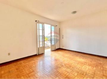 Apartamento · 79m² · 2 Quartos · Amplo, Reformado e Bem Localizado – Pronto para Morar!