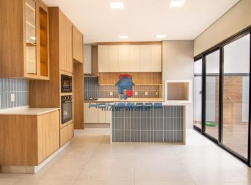 Casa · 163m² · 3 Quartos · 4 Vagas · Casa à venda em Paulínia, Brasil 500, com 3 suítes, com 163 m², Residencial Club Portinari