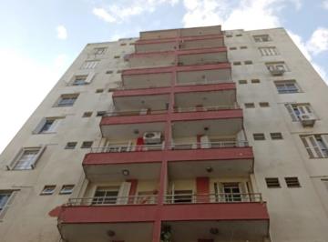 Apartamento · 76m² · 2 Quartos · Apartamento em Centro Histórico