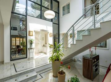 IMG_20260605_025147_000.jpeg · Elegante casa em condomínio para venda e locação com 5 quartos, sendo 5 suítes, 953m² - remaxfront#V