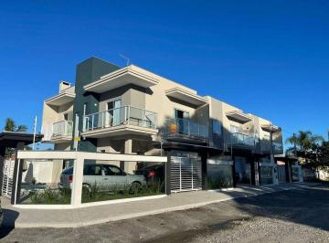 a94ba25fbca8637a7ca3f7cc5d490d0310b03a63 · Sobrado com 3 dormitórios à venda, 114 m² por R$ 650.000,00 - Barra do Saí - Itapoá/SC