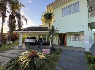 Casa de 4 quartos, Brasília · Quadra 11 do Park Way - 4 suítes -  Condomínio Fechado-  Piscina - Área Gourmet 