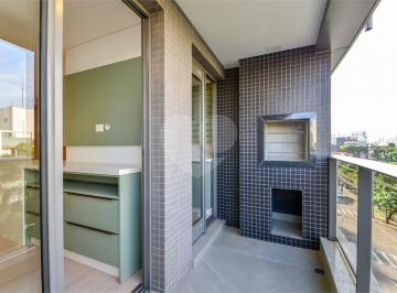 Apartamento de 2 quartos, Curitiba · Apartamento 02 dormitórios , bairro Centro 041 99710 46 52
