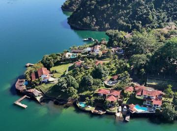 Casa de 4 quartos, Angra dos Reis · Casa beira mar em Angra dos reis