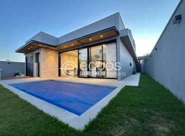 Casa · 230m² · 3 Quartos · 2 Vagas · Casa em condomínio à venda, 3 quartos, 3 suítes, 2 vagas, Granja Marileusa - Uberlândia/MG