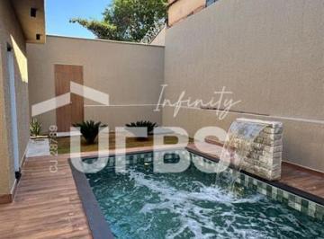 Casa · 168m² · 3 Quartos · 4 Vagas · Casa alto padrão à venda - Setor Finsocial