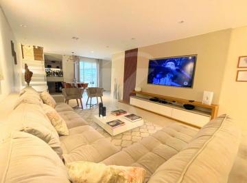 Casa · 240m² · 3 Quartos · 2 Vagas · Sobrado de Alto Padrão em Santa Teresinha 3 Suítes 240m²