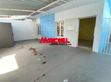 Casa · 167m² · 3 Quartos · 3 Vagas · Imóvel comercial na frente e edícula residencial nos fundos