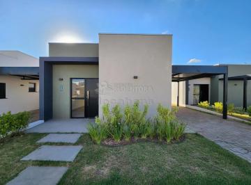 Casa · 225m² · 3 Quartos · 2 Vagas · Casa com condomínio com 3 dormitórios