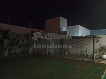 Casa · 242m² · 2 Quartos · 2 Vagas · Casa Padrão em Cedral