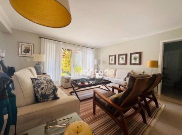 ff0bba7d4d95593e622acc41fb0b498ca519c124 · Casa com 4 quartos à venda, 426 m² por R$ 3.600.000 - Estância Guararema - Guararema/SP