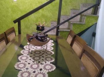 Casa · 79m² · 2 Quartos · 1 Vaga · Sobrado para alugar em Vila Augusta de 79.00m² com 2 Quartos e 1 Garagem