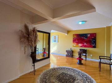 Apartamento · 228m² · 2 Quartos · 2 Vagas · AP686 - Ampla cobertura duplex semimobiliada