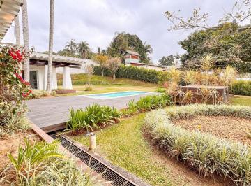 Casa · 405m² · 3 Quartos · 6 Vagas · Casa em Chácara Eliana, Cotia/SP de 405m² 3 quartos à venda por R$ 2.240.000,00