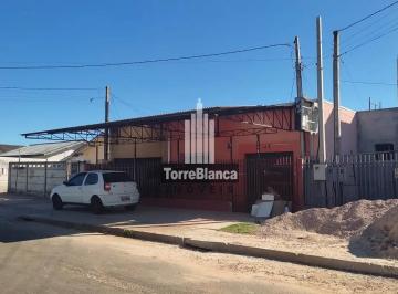 Casa · 250m² · 3 Quartos · 2 Vagas · Casa em Contorno, Ponta Grossa/PR de 250m² 3 quartos à venda por R$ 450.000,00