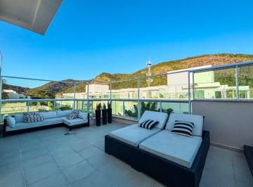 Apartamento · 196m² · 3 Quartos · 2 Vagas · Cobertura em Itaipu, Niterói/RJ de 196m² 3 quartos à venda por R$ 1.300.000,00