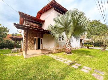 Casa · 263m² · 5 Quartos · 4 Vagas · Casa em Várzea das Moças, Niterói/RJ de 263m² 5 quartos à venda por R$ 900.000,00