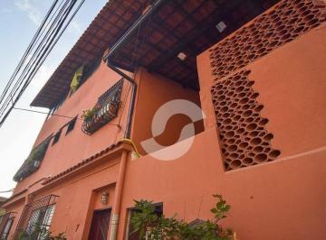 Casa · 258m² · 5 Quartos · Casa em Santa Rosa, Niterói/RJ de 258m² 5 quartos à venda por R$ 690.000,00