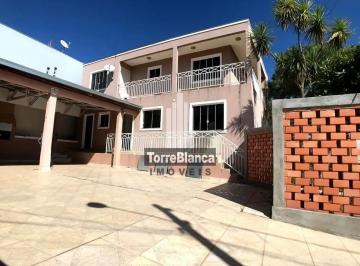 Casa · 180m² · 6 Quartos · 4 Vagas · Sobrado em Uvaranas, Ponta Grossa/PR de 180m² 6 quartos à venda por R$ 780.000,00