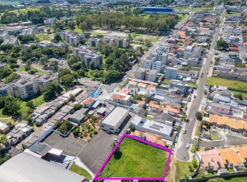 Terreno · 10m² · Terreno em Jardim Carvalho, Ponta Grossa/PR de 10m² à venda por R$ 690.000,00