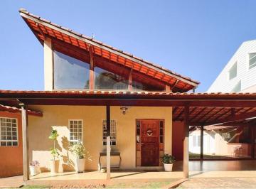 Casa · 235m² · 4 Quartos · 3 Vagas · Casa em Centro, Botucatu/SP de 235m² 4 quartos à venda por R$ 1.150.000,00
