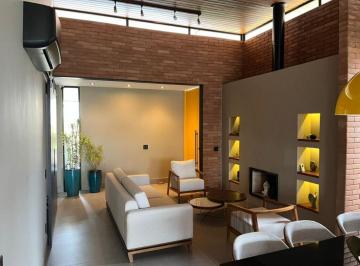 Casa · 188m² · 2 Quartos · 2 Vagas · Casa em Centro, Itu/SP de 188m² 2 quartos à venda por R$ 1.490.000,00 ou para locação R$ 9.800,00/me