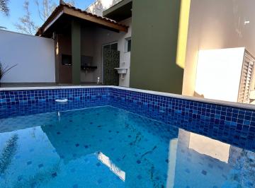 Casa de 2 quartos, Itanhaém · Casa em condomínio nova com piscina e suíte em Itanhaém