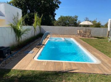 Casa de 3 quartos, Paranapanema · Casa a venda no Sta Cristina XIII - Rua de asfalto com piscina
