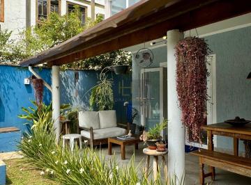 Casa de 4 quartos, São Sebastião · Casa de Alto Padrão a Venda em Barra do Una