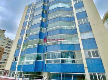 Apartamento · 84m² · 2 Quartos · 1 Vaga · Apartamento no Centro de Navegantes, prédio de frente para o mar. Apartamento la