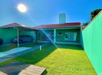 Fachada · Casa - Centro de Navegantes - Quadra mar - 120m2 de área construída - 01 Dormitó