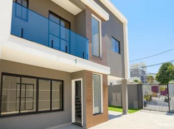 Casa de 3 quartos, Curitiba · Sobrado com Terraço 136,57 m2 - Muito Espaço e Conforto.