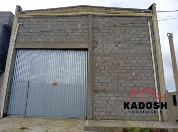 Foto 01 · Galpão Comercial à Venda no Centro de Conceição da Feira-BA: 1 Banheiro, 1 Vaga de Garagem, 300m² de