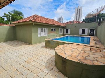 Casa · 315m² · 5 Quartos · 4 Vagas · Casa com 5 quartos, piscina e edícula à venda no Jardim Petrópolis – Cuiabá!
