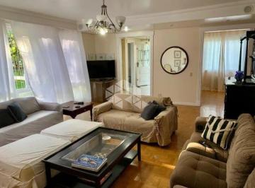 Casa · 470m² · 5 Quartos · 3 Vagas · Casa de alto padrão no Três Figueiras - 5 dormitórios (3 suítes) e 470m² de sofisticação