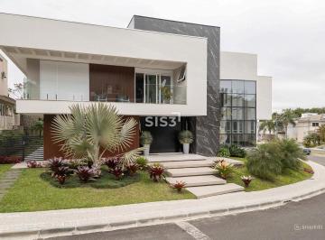 Casa · 820m² · 4 Quartos · 6 Vagas · Casa à venda cinematográfica com piscina no condom