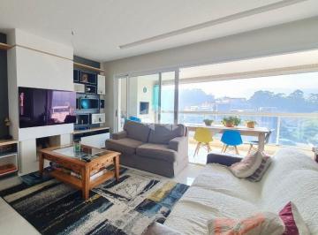 35 · Apartamento de 03 suites/ dormitórios  com duas vagas no Parque Panamby