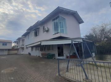 Casa de 3 quartos, Alvorada · Lindo sobrado, 3 dormitórios, suíte, em Alvorada, bairro Tijuca