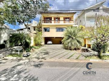 Casa · 360m² · 3 Quartos · 4 Vagas · Casa Maravilhosa com 3 dormitórios (1 suíte), piscina, churrasqueira! 390m²